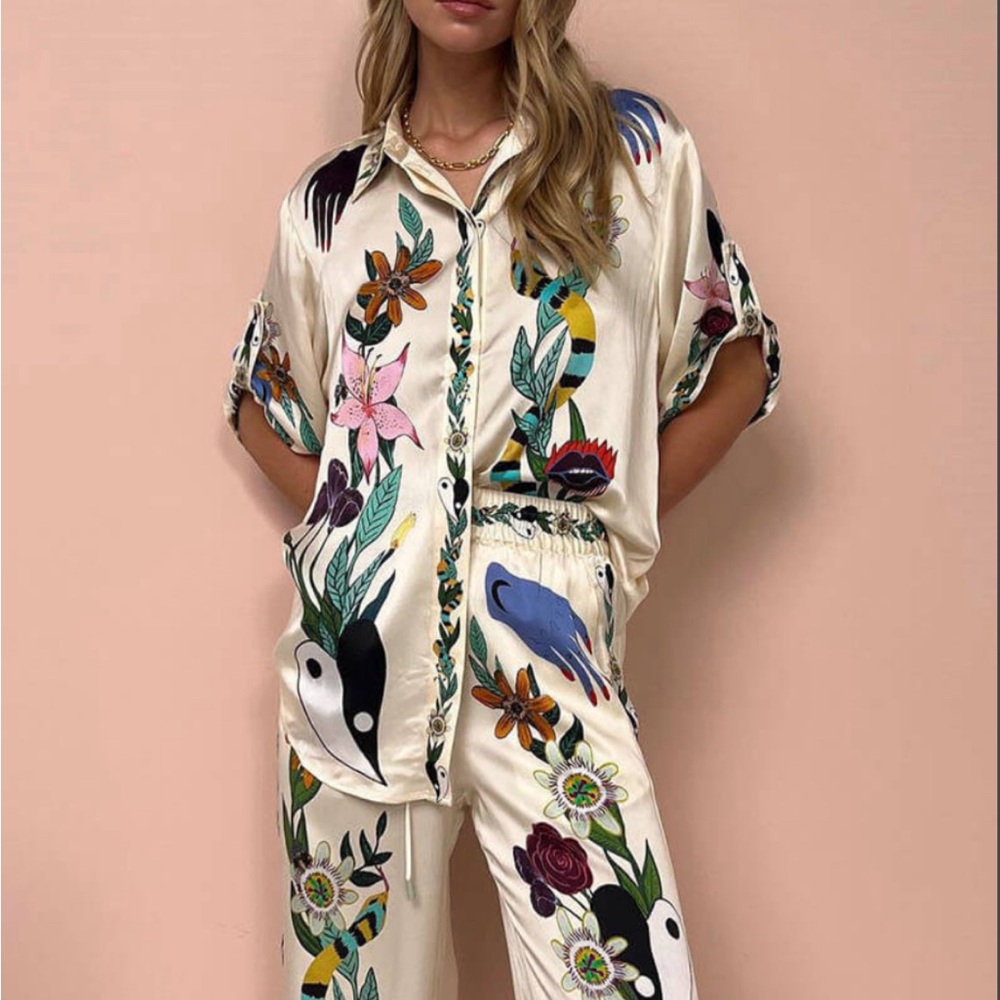 Unique Satin Printed Set